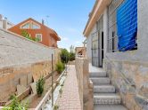 Magnificent Detached Villa in Nueva Torrevieja 4 bedrooms, 2 bathrooms, 2 parking places