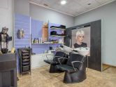 ¡Oportunidad de inversión! Local de Peluquería Totalmente Equipado en Venta