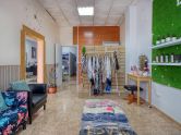 ¡Oportunidad de inversión! Local de Peluquería Totalmente Equipado en Venta