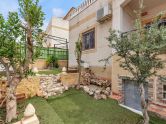 Ground Floor Bungalow with Large Garden in Orihuela Costa