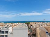 Penthouse de 2 chambres avec solarium et vue sur la mer à 400 m de la plage
