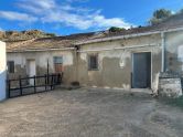 RENOVATION OPPORTUNITY! 2 HOUSES + 160 m2 PLOT IN ROJALES