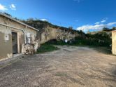 RENOVATION OPPORTUNITY! 2 HOUSES + 160 m2 PLOT IN ROJALES