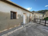 RENOVATION OPPORTUNITY! 2 HOUSES + 160 m2 PLOT IN ROJALES