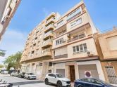 3-bedroom apartment in the heart of Torrevieja, next to the seafront and new marina
