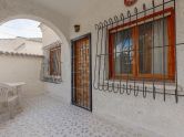 Opportunity: Chalet with large 317 m2 plot in El Chaparral – La Siesta