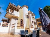 Detached villa Orihuela Costa Alicante