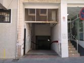 Opportunity!! Central parking space