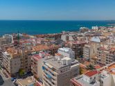 SPECTACULAR 3 bedroom 2 bathroom apartment 250m from Playa del Cura