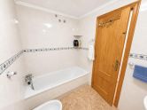 Penthouse-Gelegenheit mit 3 Schlafzimmern, 2 Bädern und Pool