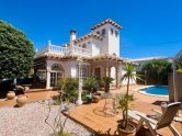 Detached villa Orihuela Costa