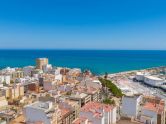 Strategic location and great investment potential in the centre of Torrevieja.