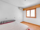 Exklusives Penthouse mit 3 Schlafzimmern und 2 Bädern, 500 m von Playa del Cura und Playa de Los Locos entfernt.