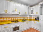 Exklusives Penthouse mit 3 Schlafzimmern und 2 Bädern, 500 m von Playa del Cura und Playa de Los Locos entfernt.