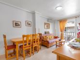 Apartamento con piscina en el corazón de Torrevieja · Playa del Cura