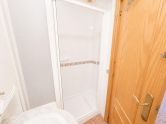 Bargain 3-bedroom apartment with terrace