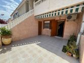 Bungalow planta baja con 3 dormitorios y 2 baños a 300m de Playa de Los Náufragos