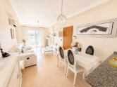 Opportunity: Penthouse with 2 bedrooms and private solarium facing south