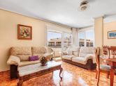 Stunning 103m2 apartment just 250m from Playa del Cura. South facing with enclosed garage included.
