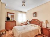 Stunning 103m2 apartment just 250m from Playa del Cura. South facing with enclosed garage included.