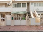 Ground-floor bungalow 400 metres from Los Náufragos Beach