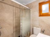 Ground-floor bungalow 400 metres from Los Náufragos Beach