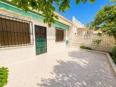 South bungalow opportunity in Torretas