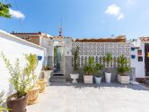 Spectacular renovated bungalow in Torreta III with communal pool