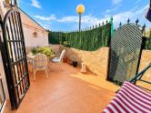 Ground-floor property with two terraces overlooking the communal pool in El Moncayo – Guardamar del Segura