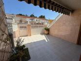 Ground floor bungalow with 3 bedrooms and 2 bathrooms, 300m from Los Náufragos Beach