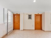 2-Bedroom Apartment with Pool, Garage and Storage Room Near the Centre of Torrevieja