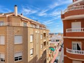Central and very bright apartment with a garage and a super convenient storage room on your same floor