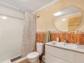 Stunning renovated three-bedroom corner penthouse in the Santa Gema residential complex.