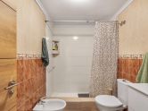 Stunning renovated three-bedroom corner penthouse in the Santa Gema residential complex.