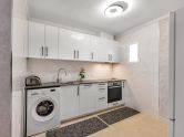 Eindrucksvolles, renoviertes Eck-Penthouse mit drei Schlafzimmern in der Wohnanlage Santa Gema.