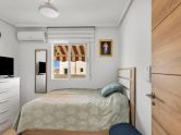 Eindrucksvolles, renoviertes Eck-Penthouse mit drei Schlafzimmern in der Wohnanlage Santa Gema.