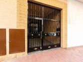 Stunning renovated three-bedroom corner penthouse in the Santa Gema residential complex.