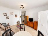 Opportunity in Torreblanca: 2 bedrooms with pool