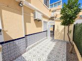 Opportunity in Torreblanca: 2 bedrooms with pool