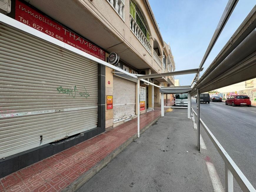 Испания commercial torrevieja