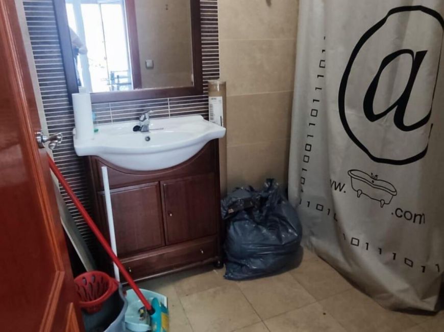 Испания commercial torrevieja