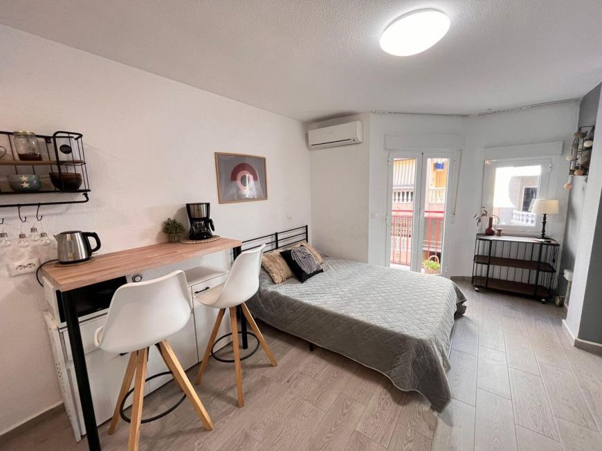 Испания studio torrevieja