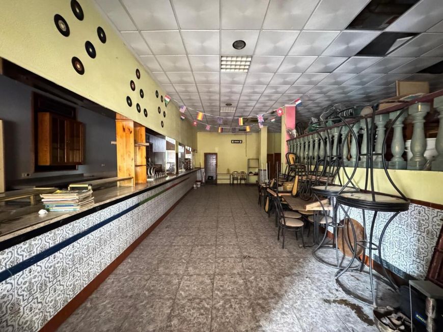 Испания commercial torrevieja