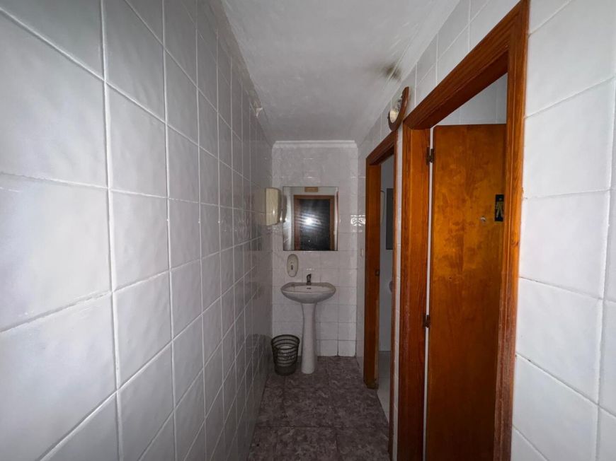 Испания commercial torrevieja