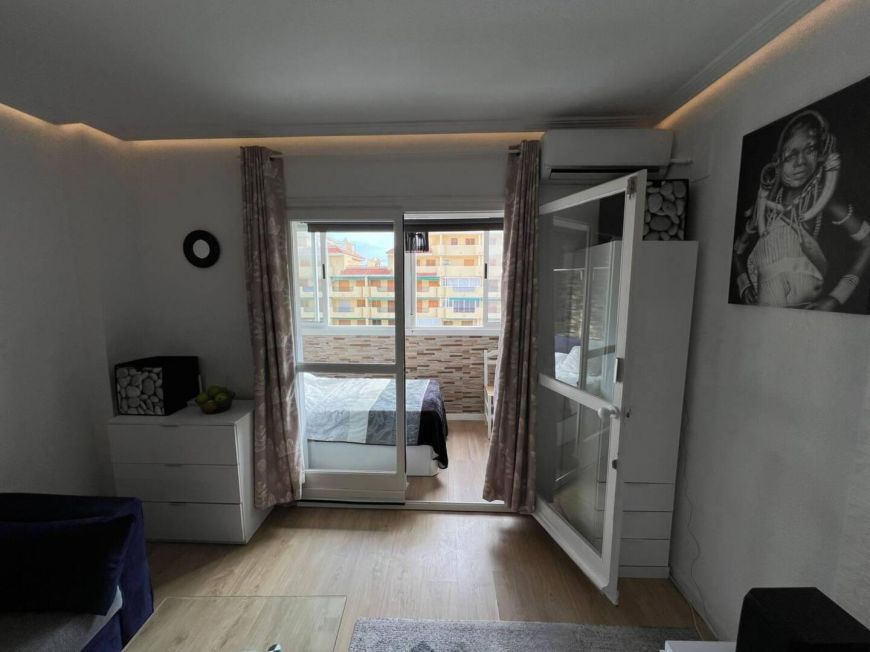 Испания studio torrevieja