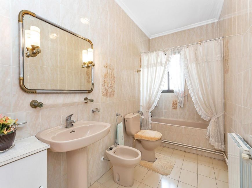 Španělsko Magnificent Detached Villa in Nueva Torrevieja 4 bedrooms, 2 bathrooms, 2 parking places