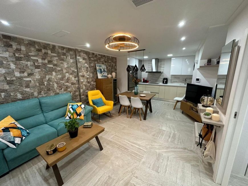 España Duplex con piscina totalmente reformado y amueblado a estrenar, a 80 metros de la Playa de La Mata