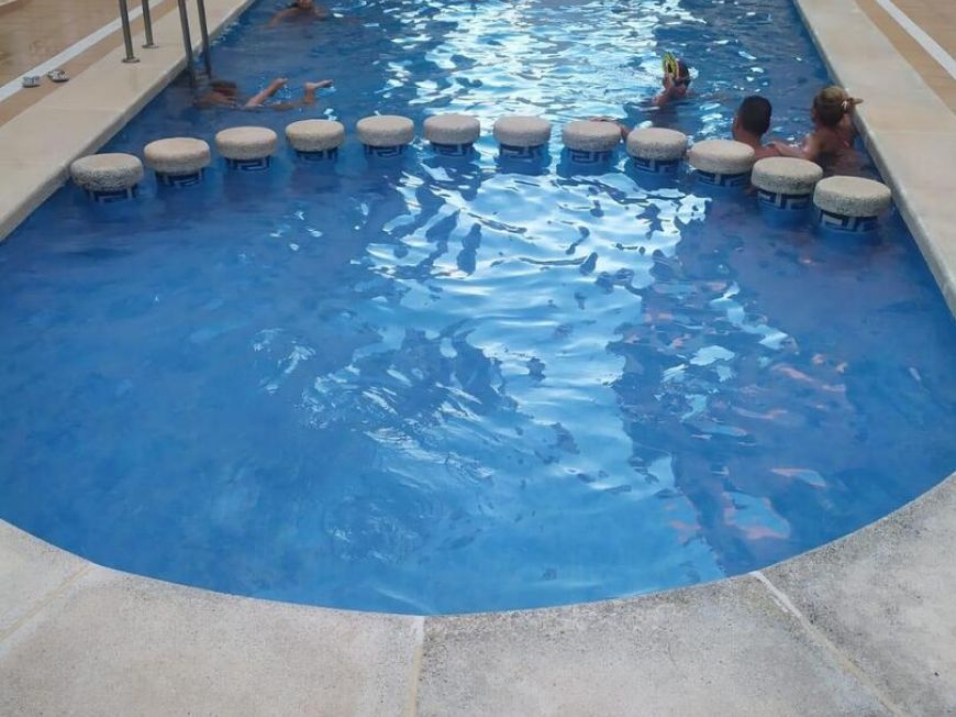 España Duplex con piscina totalmente reformado y amueblado a estrenar, a 80 metros de la Playa de La Mata