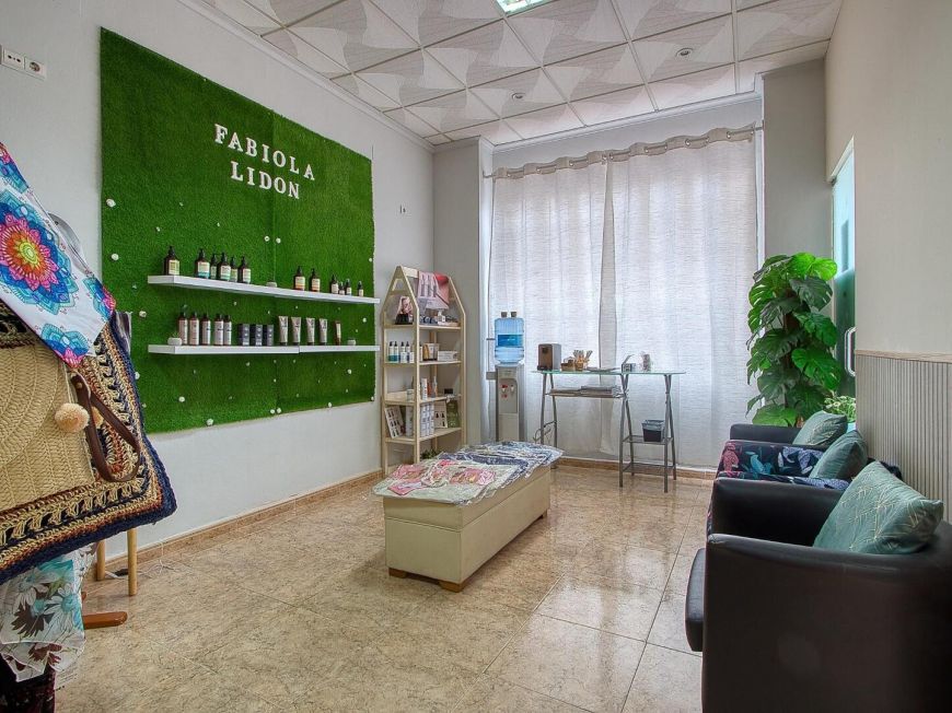 Espanha ¡Oportunidad de inversión! Local de Peluquería Totalmente Equipado en Venta