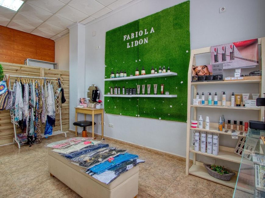 Espanha ¡Oportunidad de inversión! Local de Peluquería Totalmente Equipado en Venta